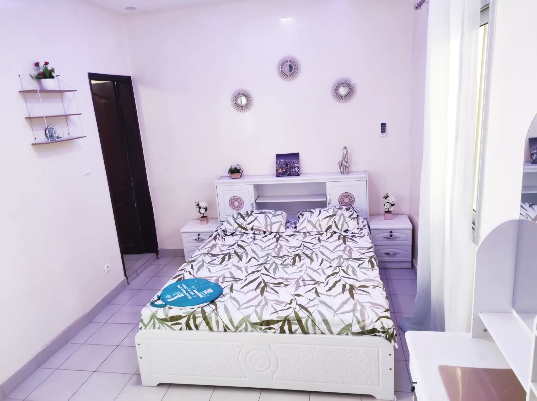 Chambre de l'appartement fonctionnel Dakar